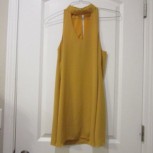 Lulu’s Swing Dress Golden Yellow Shift Dress Halter Keyhole Women's XS - Picture 3 of 8